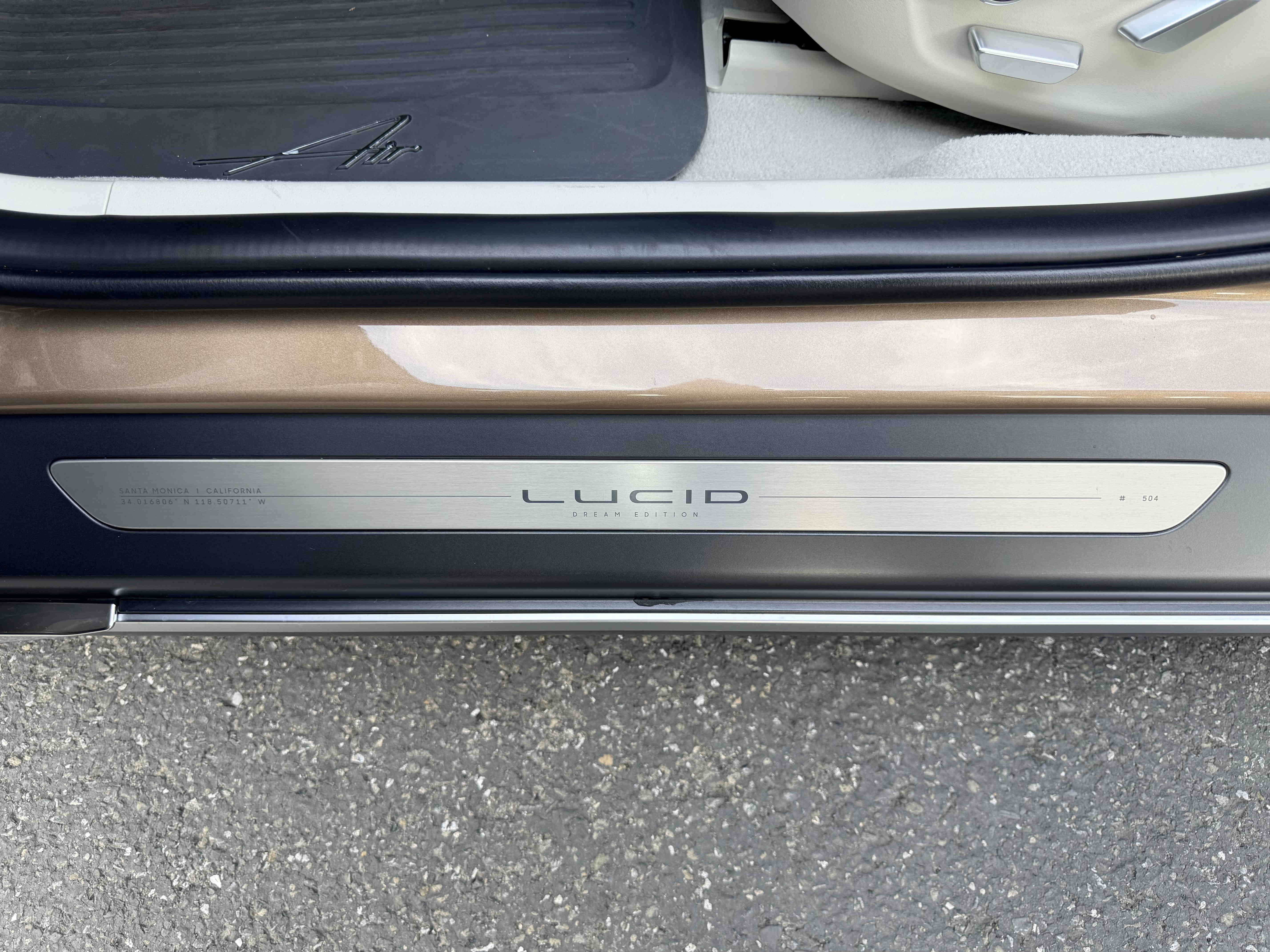 Driver door jamb